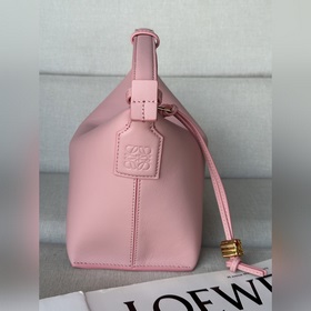 LOEWE  Новая кожаная сумка для обед
