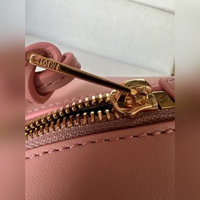 LOEWE  Новая кожаная сумка для обед