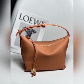 LOEWE Новая кожаная сумка CUBI Сумка
