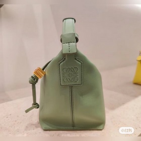 LOEWE Новая кожаная сумка CUBI Сумка