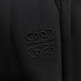 Эксклюзивные новые брюки Loewe в стиле