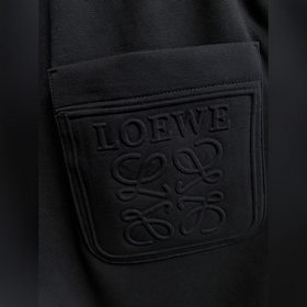 Эксклюзивные новые брюки Loewe в стиле
