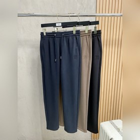 Эксклюзивные новые брюки Loewe в стиле