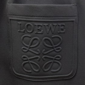 Эксклюзивные новые брюки Loewe в стиле