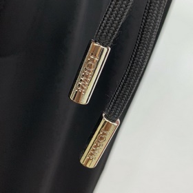 Эксклюзивные новые брюки Loewe в стиле