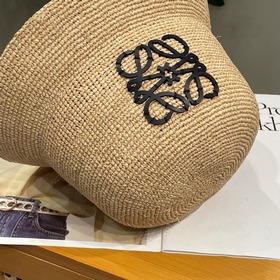 LOEWE Весна/Лето Новинка Соломенная шл