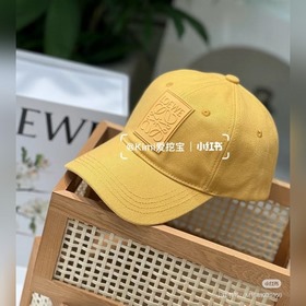 LOEWE  Популярная бейсболка в налич
