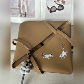 LOEWE X SUNA FUJITA Глянцевая телячь