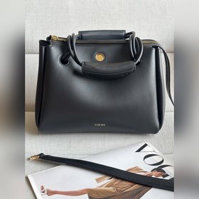 Размеры： 28,5 × 11 × 23 см  Средняя 