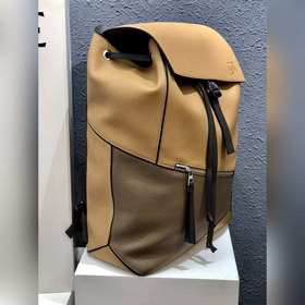 LOEWE Puzzle Backpack Пополнение запас