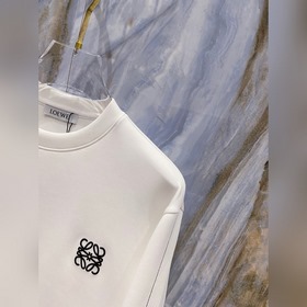 Коллекция Loewe 2026 осень/зима： новей