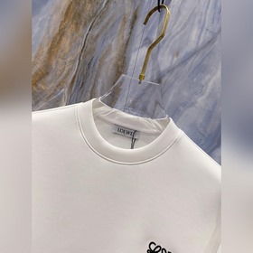 Коллекция Loewe 2026 осень/зима： новей
