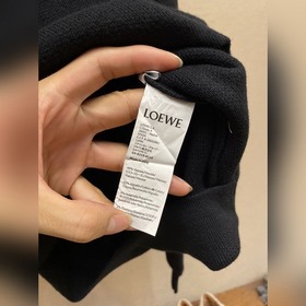 Loewe 2022 Осень/Зима Новинка： Свитер 