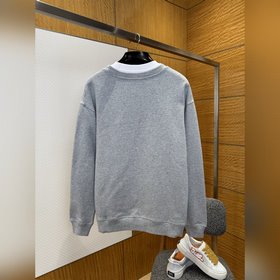 Двухкомпонентный свитшот с круглым выр