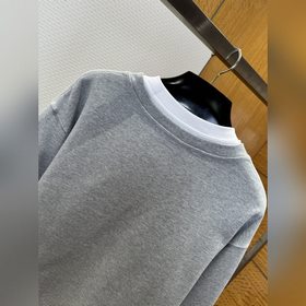 Двухкомпонентный свитшот с круглым выр