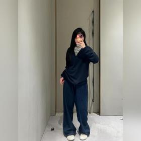LOEWE Свитшот с V-образным вырезом и в