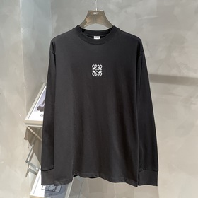 LOEWE. Новая длиннорукавная рубашка из