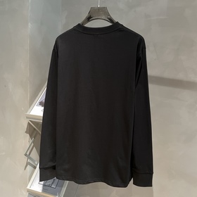 LOEWE. Новая длиннорукавная рубашка из