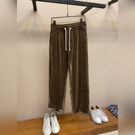 Эксклюзивная новинка Louis Vuitton： бр