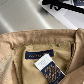 Новые джинсы Louis Vuitton с прямыми б