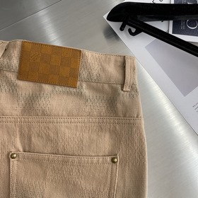 Новые джинсы Louis Vuitton с прямыми б