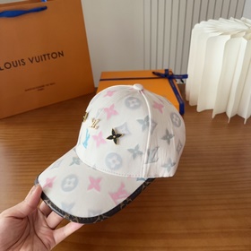 Аутентичная вышитая бейсболка Louis Vu