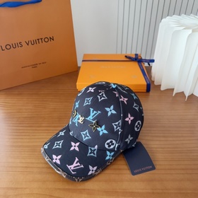 Аутентичная вышитая бейсболка Louis Vu
