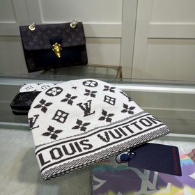 Louis Vuitton Вязаная шапка из кашемир