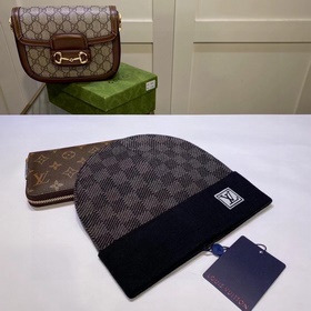 Louis Vuitton Вязаная шапка из кашемир