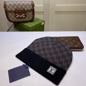 Louis Vuitton Вязаная шапка из кашемир