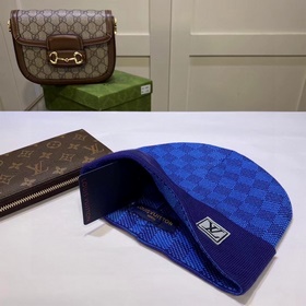 Louis Vuitton Вязаная шапка из кашемир