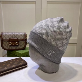 Louis Vuitton Вязаная шапка из кашемир