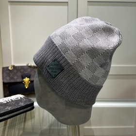 Louis Vuitton Вязаная шапка из кашемир