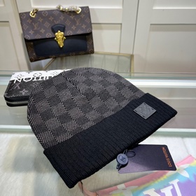 Louis Vuitton Вязаная шапка из кашемир