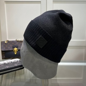 Louis Vuitton Вязаная шапка из кашемир