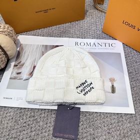 Товары Louis Vuitton, вязаная шерстяна