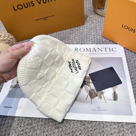 Товары Louis Vuitton, вязаная шерстяна