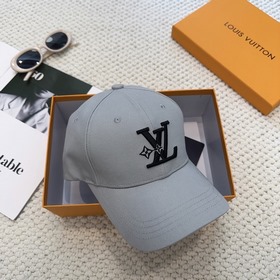 Бейсболка Louis Vuitton Новая бейсболк