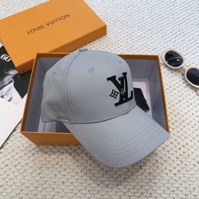 Бейсболка Louis Vuitton Новая бейсболк