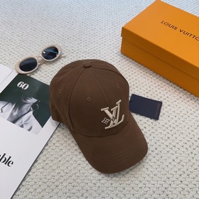 Бейсболка Louis Vuitton Новая бейсболк