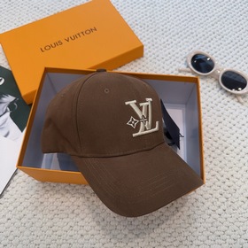 Бейсболка Louis Vuitton Новая бейсболк