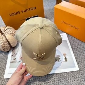 Бейсболка Louis Vuitton Новая бейсболк