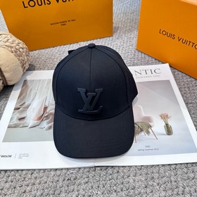 Бейсболка Louis Vuitton Новая бейсболк