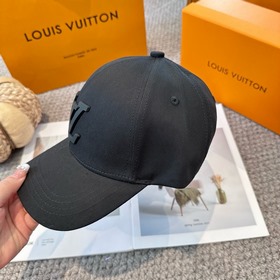 Бейсболка Louis Vuitton Новая бейсболк