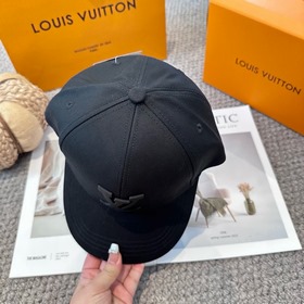 Бейсболка Louis Vuitton Новая бейсболк
