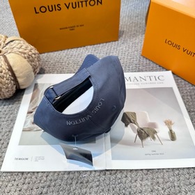 Бейсболка Louis Vuitton Новая бейсболк