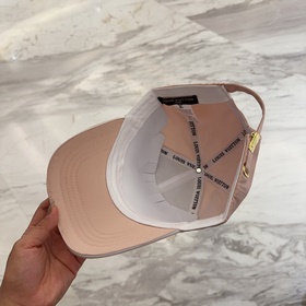 Бейсболка Louis Vuitton Легкая и дышащ
