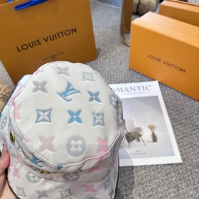 Louis Vuitton 2026 Новая женская дышащ
