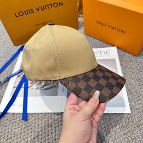 Бейсболка Louis Vuitton Новая бейсболк