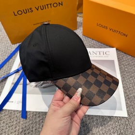 Бейсболка Louis Vuitton Новая бейсболк